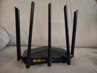 Router Tenda AC11 AC1200