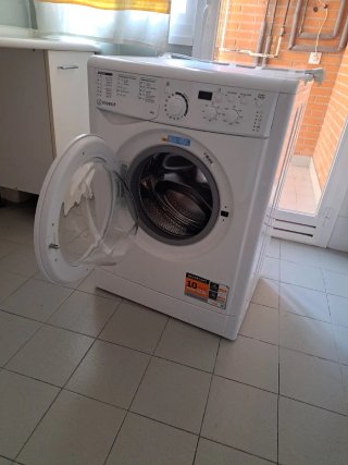Lavadora Indesit 6kg con garantía motor