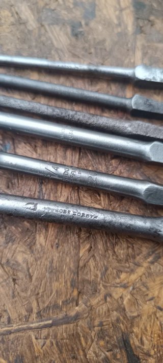 Berbiquí de carpintero y brocas