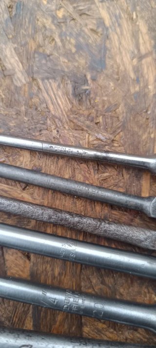 Berbiquí de carpintero y brocas