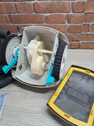 Robot Limpiafondos Intex Krystal