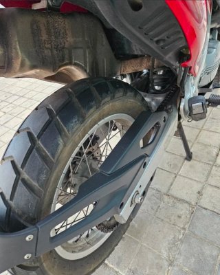 BMW F650  Roja