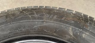 Michelin  Agilis 235/65 R16C 115