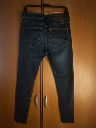 Pantalón vaquero Hollister