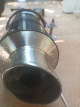 Tubo de escape LeoVince homologado
