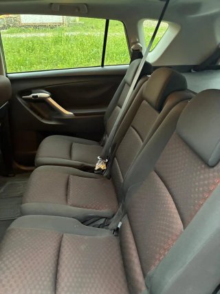 Toyota Verso 2011