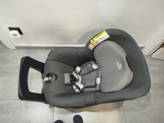 Vendo silla de coche premium con giro 360°.