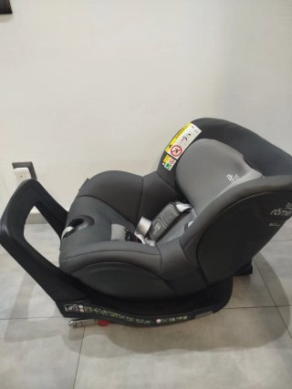 Vendo silla de coche premium con giro 360°.
