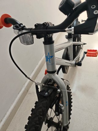 Bicicleta Infantil Superhero 16 Kinder silber