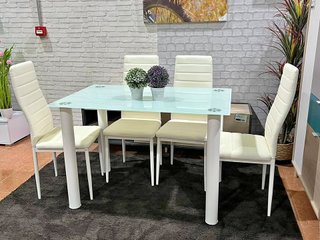 Mesa Cristal Templado + 4 Sillas Polipiel