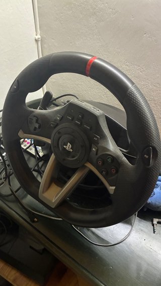 Volante RWA + Pedales PS4 Thrustmaster