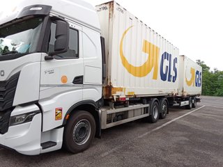 Tractoras IVECO S-WAY 500
