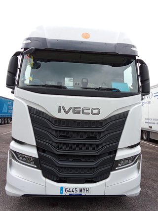 Tractoras IVECO S-WAY 500