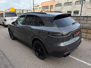 PORSCHE Cayenne EHybrid