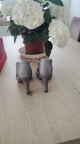 Zapatos de fiesta plateados MARIAMARE