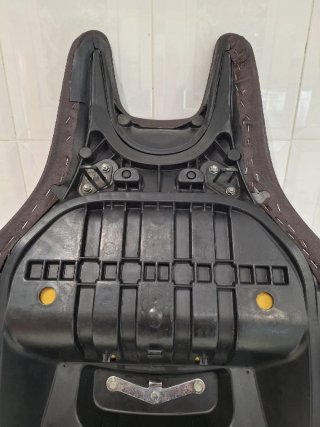 Asiento Marrón Yamaha Tmax