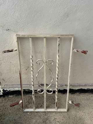 Reja de hierro forjado decorativa 74x42