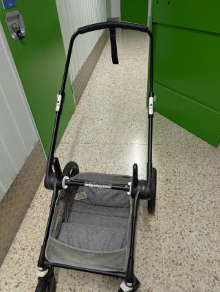 Bugaboo Fox con capazo y sacos