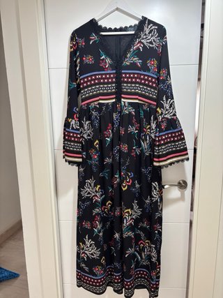 Vestido largo estampado floral mangas acampanadas