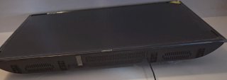 Televisor Edenwood con soporte de pared