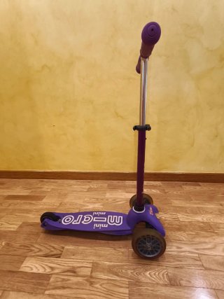 Patinete Mini Micro Morado.