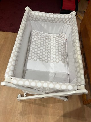 Minicuna plegable con ruedas