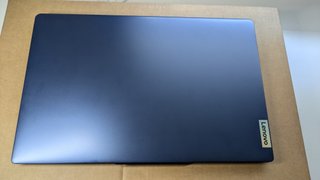 Portátil Lenovo IdeaPad Slim 3 15AMN8 Ryzen 5 7520