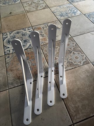 Juego de 9 escuadras metálicas blancas mucho peso