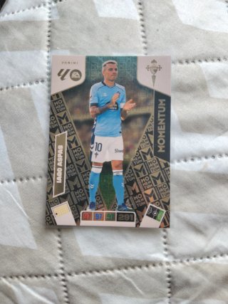 Panini Momentum Iago Aspas 25/26