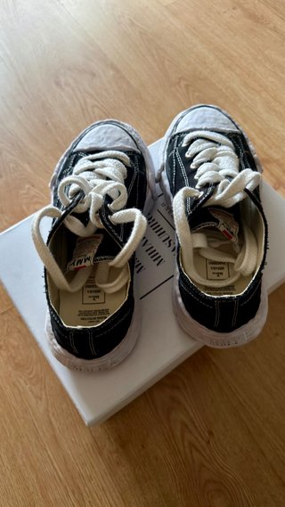 Maison Mihara Yasuhiro Tênis Preto e Branco