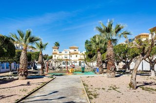 Casa adosada en venta en Nueva Torrevieja - Aguas Nuevas en Torrevieja