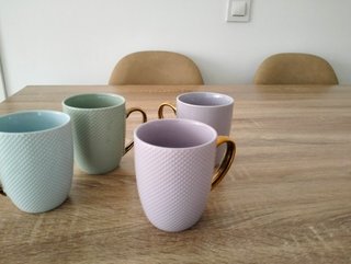Set de 4 tazas de porcelana texturizadas