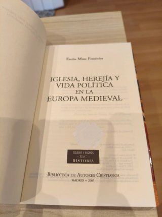 Iglesia, herejía y vida política en la Europa m...