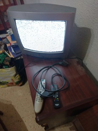 Televisor Beko 14 Gris