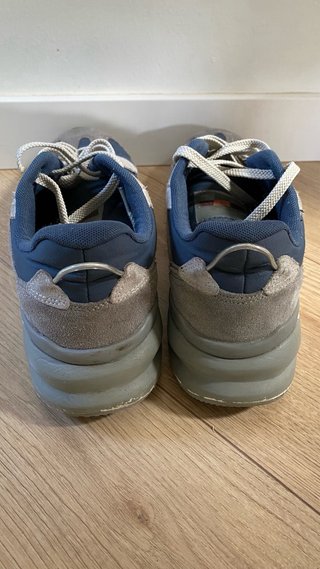 Zapatos deportivos hombre azul y gris