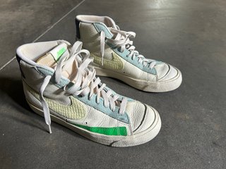 Nike Blazer Mid 77 Multicolor