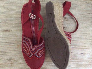 Zapatos verano, rojos de tela ,nuevos,sin estrenar