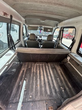 Renault Kangoo Averiada