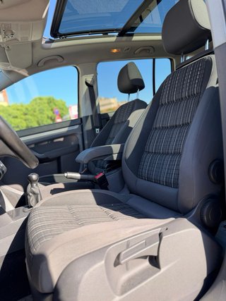 Volkswagen Touran cross 2012