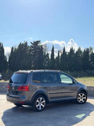 Volkswagen Touran cross 2012