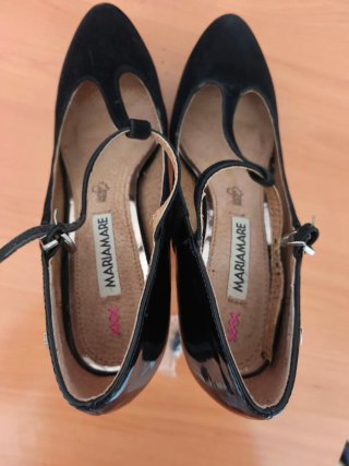 Zapatos de tacón Maria Mare negros
