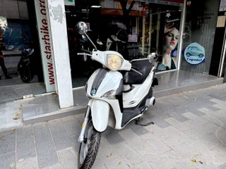 Piaggio Liberty 125 Blanca