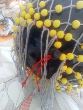 Shekere Percusión Africana Negra con Cuentas Amari