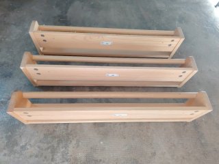 Estantería de pino madera