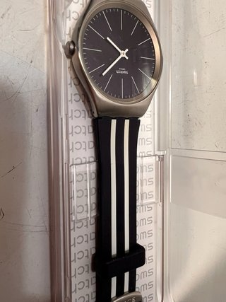 Reloj Swatch Irony Skin