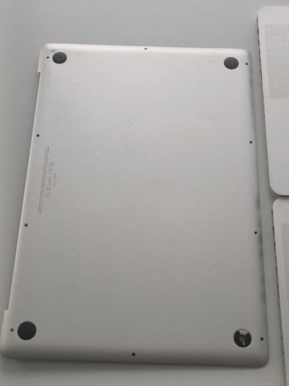 2 Ripiani per le mani + Custodia per MacBook Pro 15" A1286