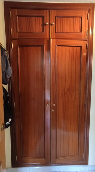 Puertas de madera maciza - habitaciones y armarios