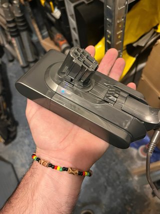 Batería y cargador Dyson V12 Original
