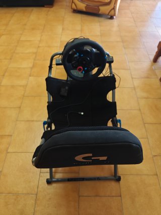 Simulador de conducción, Silla,volante y pedales