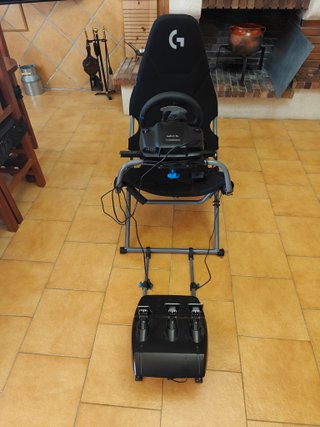 Simulador de conducción, Silla,volante y pedales